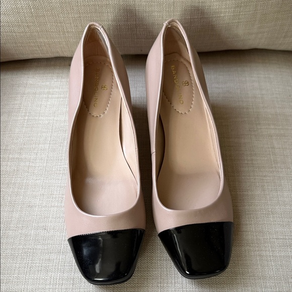 Bandolino Black and Tan Heels - Picture 1 of 7